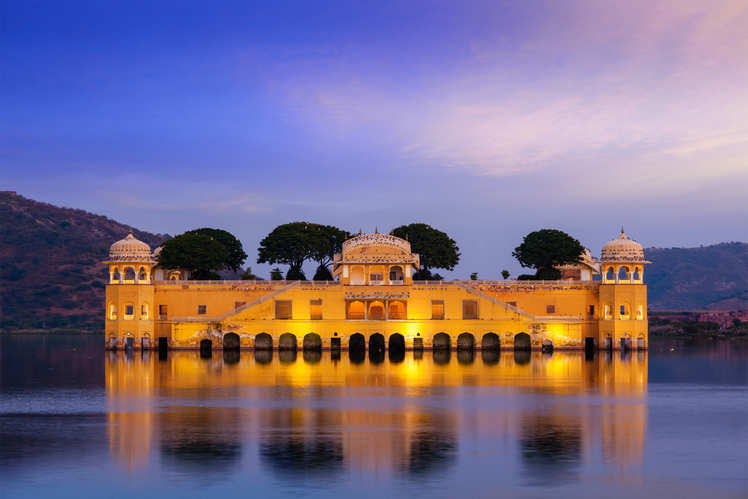 Udaipur (Train)